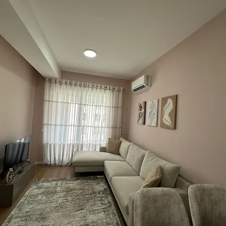 Rebus Apartman Tirana
